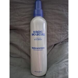 *Sealed* Magic Molecule Hypochlorous Acid Skin Spray EXP 09/27 8 oz./236 ML